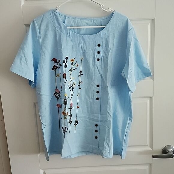 Light Blue Floral Print Blouse NWOT - Picture 2 of 3